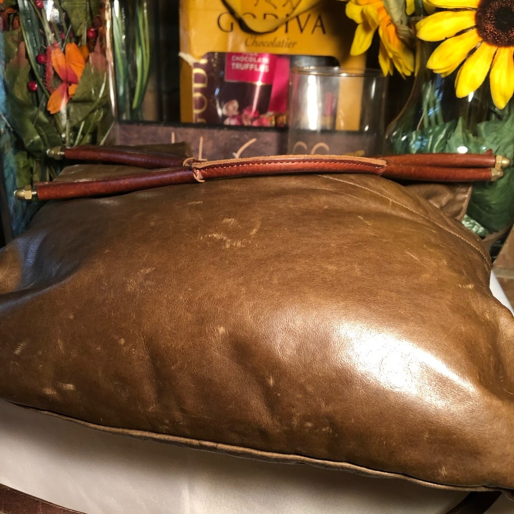 Jas M.B. London Shoulder Bag - Picture 4 of 8